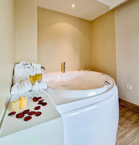 habitacion-miramar-matrimonial-deluxe-3